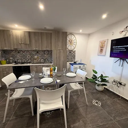 Mare A 150 Mt Trilocale Con Vista E Terrazza *